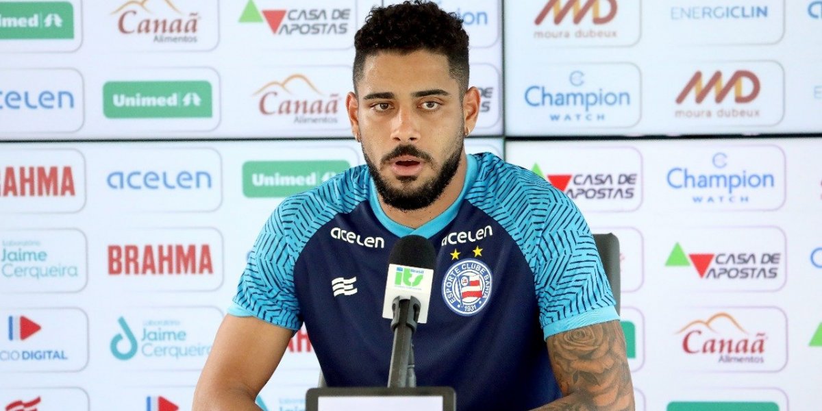 Matheus Bahia enaltece trabalho no Tricolor: "Vivendo a Europa dentro do Bahia"