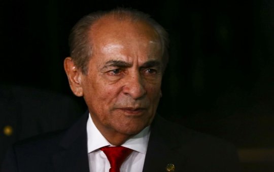 Castro apresenta relatório sobre texto que altera orçamento secreto