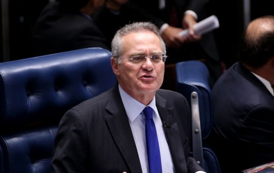 “Incoerente”, diz Calheiros sobre voto do PT favorável ao orçamento secreto