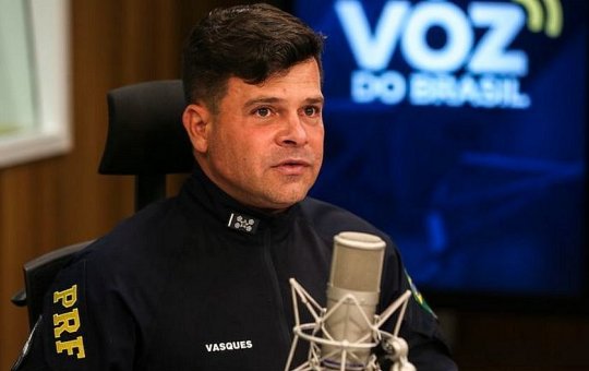 Bolsonaro exonera diretor-geral da PRF investigado por bloqueios em rodovias