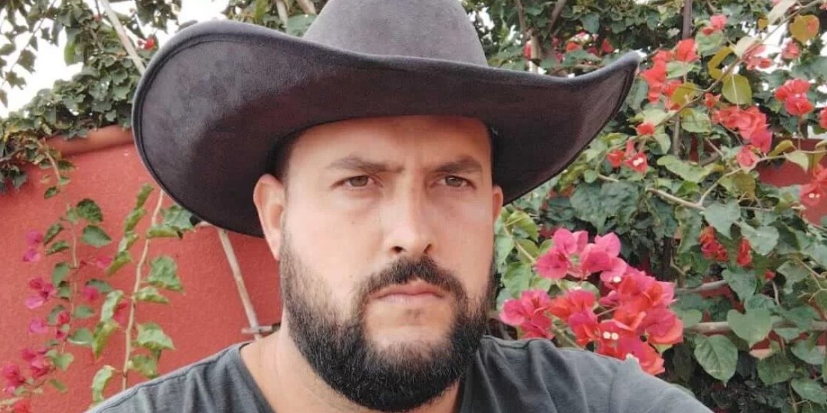 Preso por atos golpistas, Zé Trovão é diplomado deputado usando tornozeleira