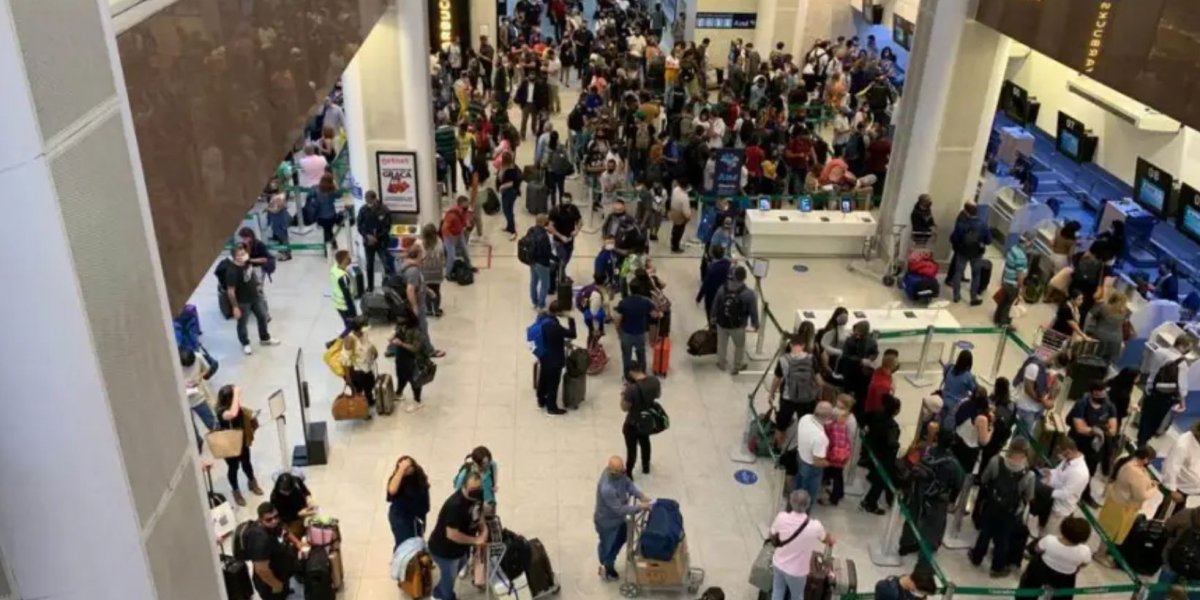 Greve de aeronautas entra no 2°dia com atrasos e cancelamentos de voos