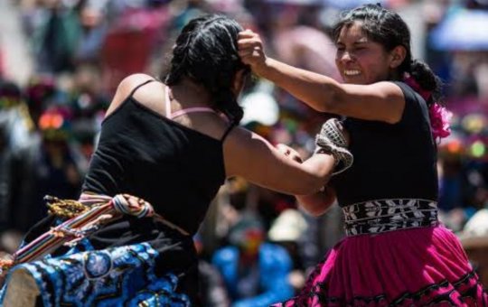 Takanukuy: Peru celebra Natal com festival de pancadaria