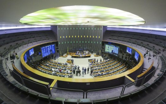 PEC da Transição é aprovada na Câmara dos Deputados
