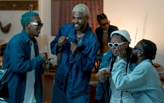 Palco Brisa recebe nomes do novo cenário da música baiana no Festival Virada