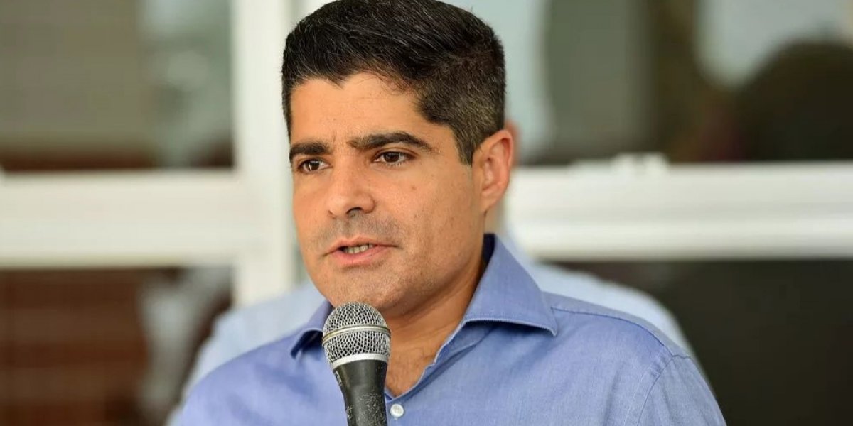 ACM Neto critica aumento do ICMS e reajuste salarial do governador