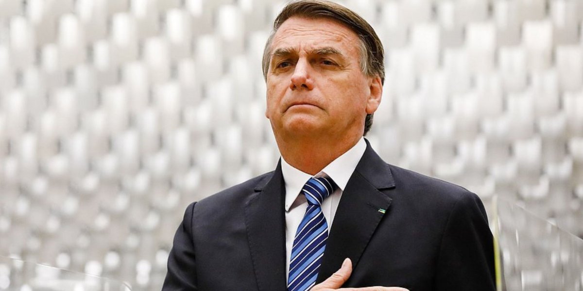 Aliados ainda tentam convencer Bolsonaro a passar faixa a Lula