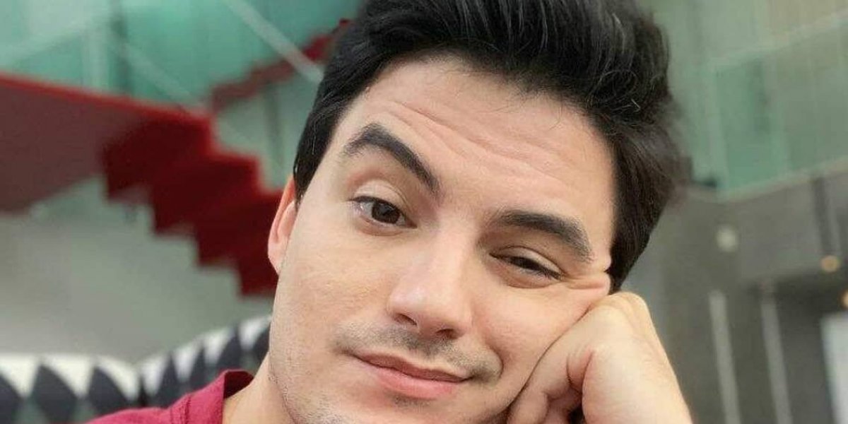 Felipe Neto comemora 6 anos sem fumar e orienta: "Fiquem longe dessa merd4"