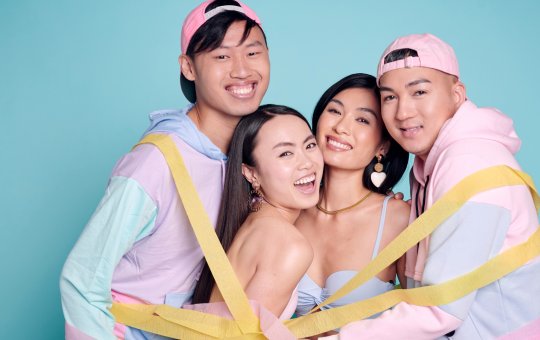 Ídolos do K-pop passam até 9 anos sendo modificados até serem apresentados