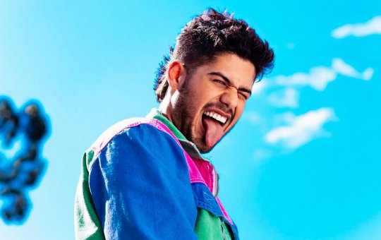 Zé Felipe sofre acidente doméstico na noite de Natal e preocupa fãs