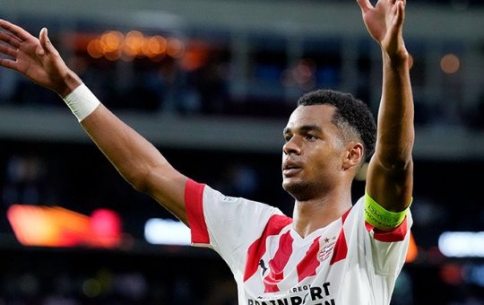 Liverpool contrata o atacante Cody Gakpo, destaque da Holanda na Copa do Mundo