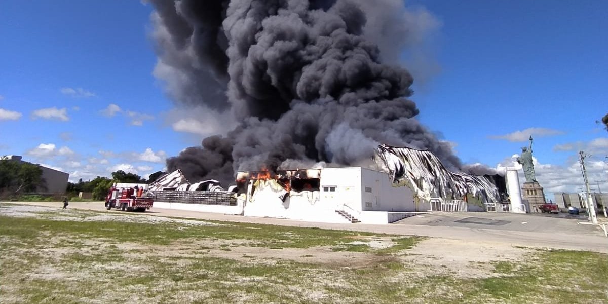 Incêndio atinge loja da Havan em Vitória da Conquista, no sudoeste da Bahia