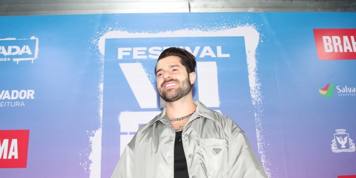 Alok sobe ao palco do Festival Virada Salvador com set nacional eletrônico