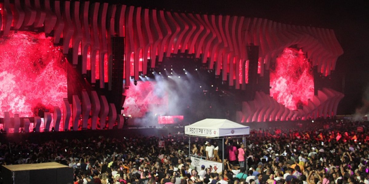 Festival Virada Salvador tem público recorde de 300 mil pessoas na 3ª noite