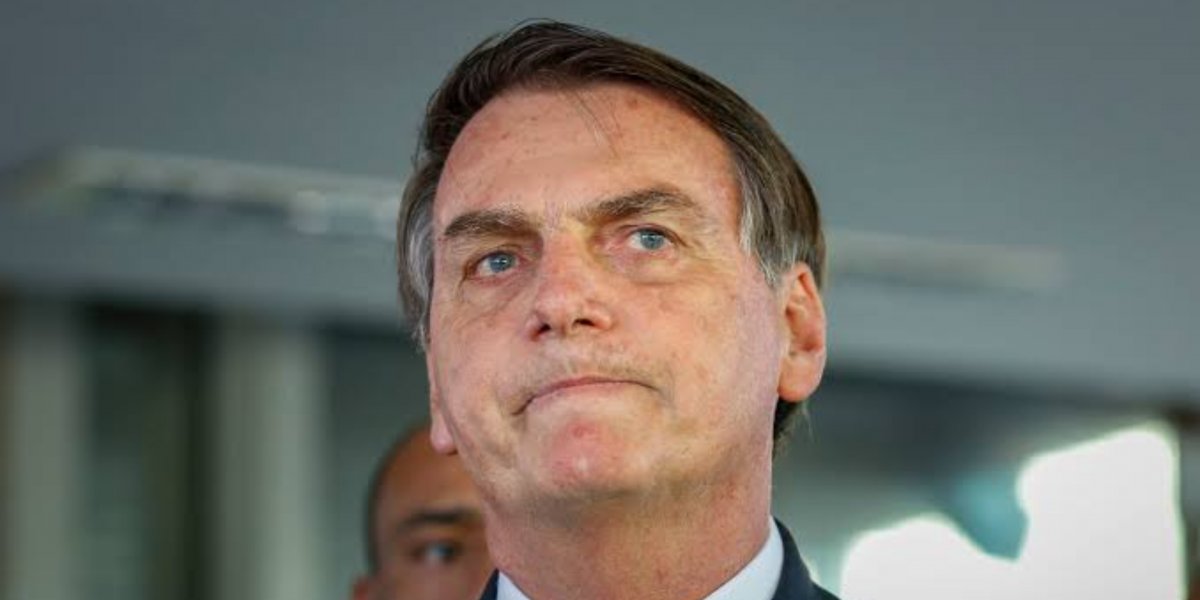 Bolsonaro reduz tributo de grandes empresas e tira R$ 58 bilhões do governo Lula