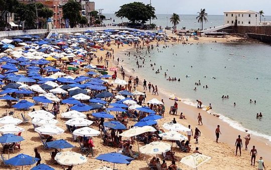 Brasil terá três feriados colados nos fins de semana em 2023; veja datas