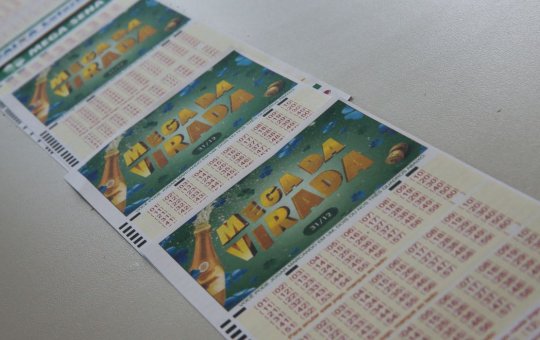 Prêmio de R$ 541 milhões da Mega da Virada sai para 5 apostas; veja números
