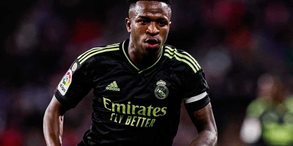 Vini Jr é vítima de racismo em jogo no Campeonato Espanhol e protesta nas redes