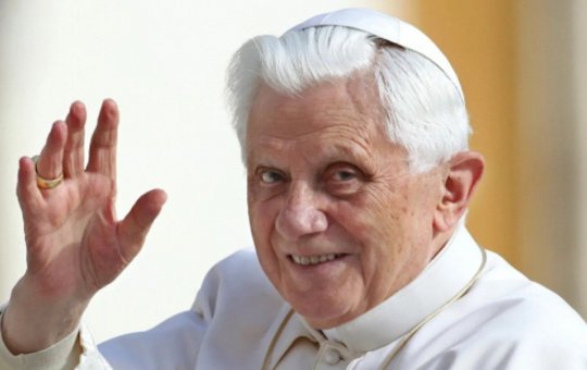 Vaticano divulga última fala do papa Bento antes de morrer: "Senhor, eu te amo"