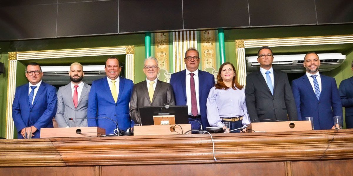 Carlos Muniz é empossado presidente da Câmara Municipal de Salvador