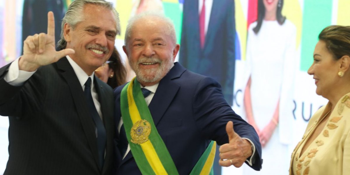 Lula vai estrear agenda internacional com viagem à Argentina