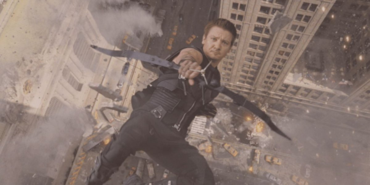 Com lesões no tórax e perna, ator de Vingadores passa por cirurgia após acidente