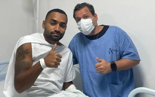 Vitória: Cirurgia no joelho do volante Dionísio é bem-sucedida