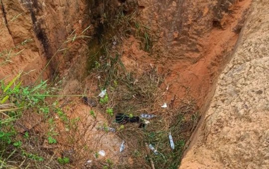 Mulher é encontrada amarrada dentro de buraco no extremo sul da Bahia