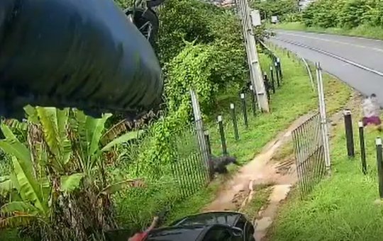 PM reage à tentativa de assalto e atinge suspeito; assista