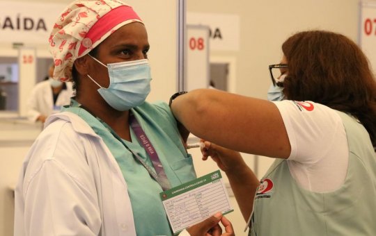 Covid-19: quase 69 milhões de brasileiros estão com a dose de reforço atrasada