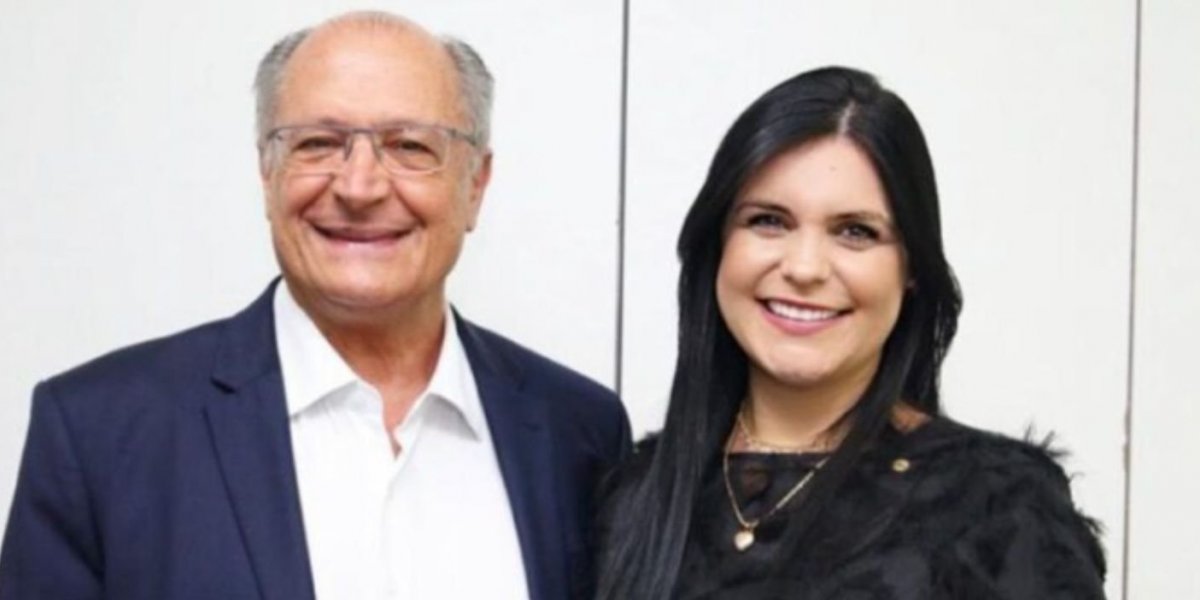 Ex-bolsonarista, Dayane Pimentel encontra Alckmin e deseja êxito no governo Lula