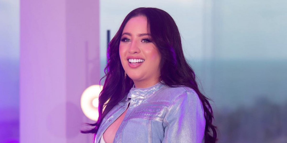 Grave! Mari Fernandez confunde libras com dancinha TikTok e viraliza na web