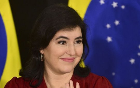 "Pobres estarão no orçamento público", garante Tebet ao assumir Planejamento