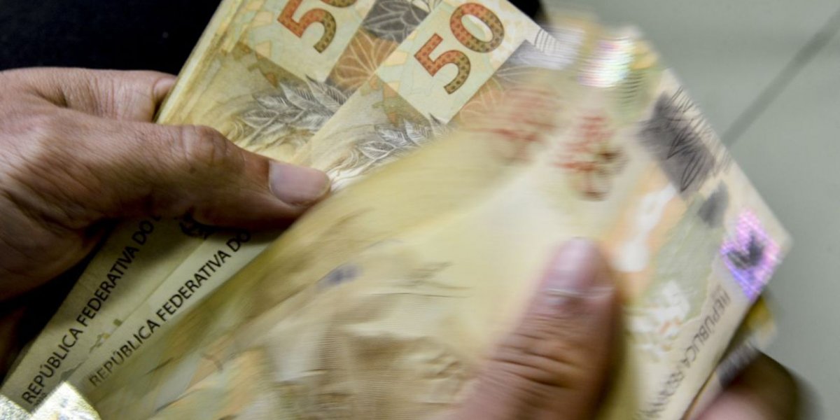 Governo criará programa para atender endividados