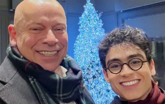 Leandro Karnal assume casamento com cantor 32 anos mais novo