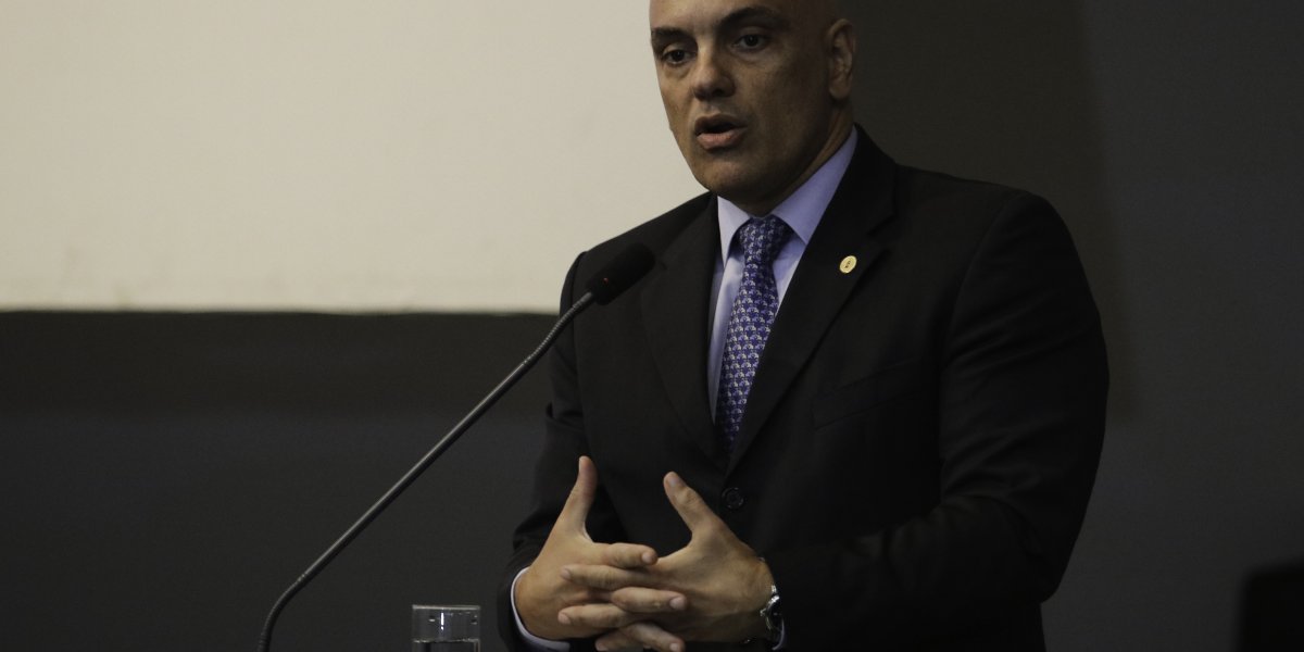 Ministro do STF multa bolsonarista que tentou retomar acampamento em BH