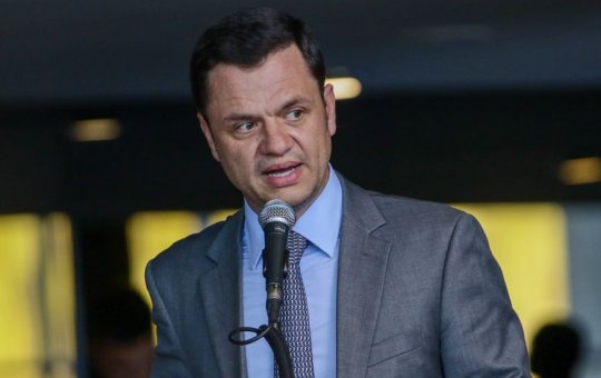 Governador do DF exonera secretário de Justiça após levante golpista em Brasília