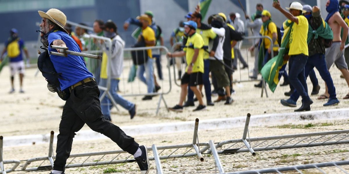 Líderes mundiais repudiam invasões em Brasília: "Ataque à democracia"