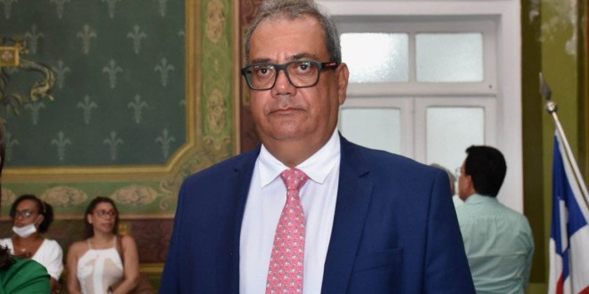 Carlos Muniz rechaça atos terroristas e ataques à democracia no DF