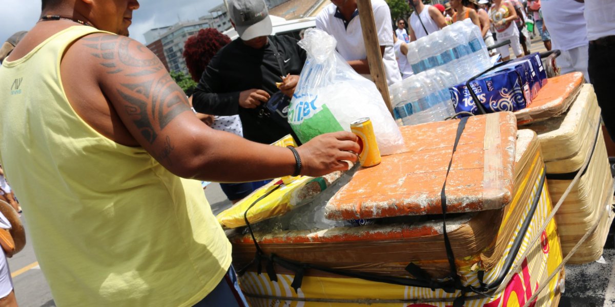 Prefeitura emite 545 licenças a vendedores ambulantes para Lavagem do Bonfim