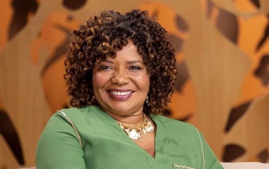 Ministra da Cultura, Margareth Menezes deixa o bloco 'Os Mascarados'