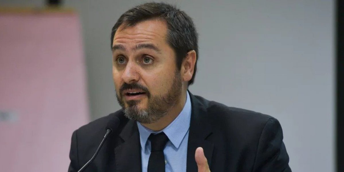 PF não irá tolerar ataques à democracia, diz novo diretor-geral em posse