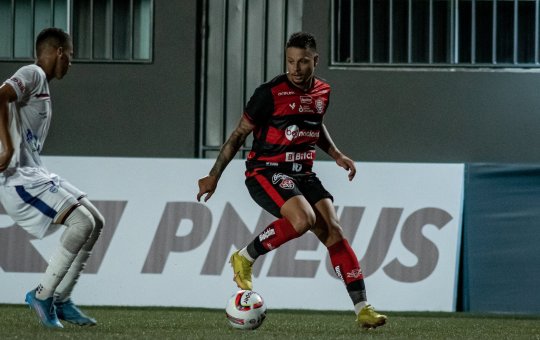 Jogadores do Vitória lamentam empate sofrido no fim de estreia pelo Baiano