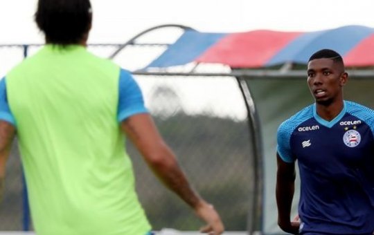 Bahia volta a treinar e faz trabalho tático com vídeo
