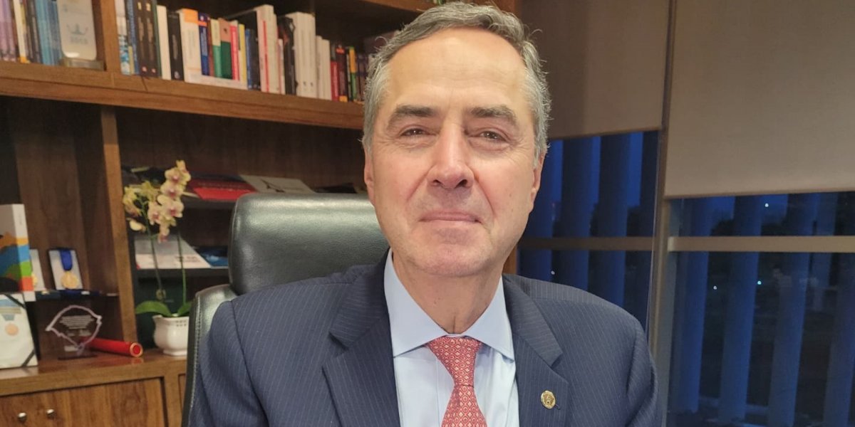 Mulher de ministro do STF morre de câncer aos 57 anos