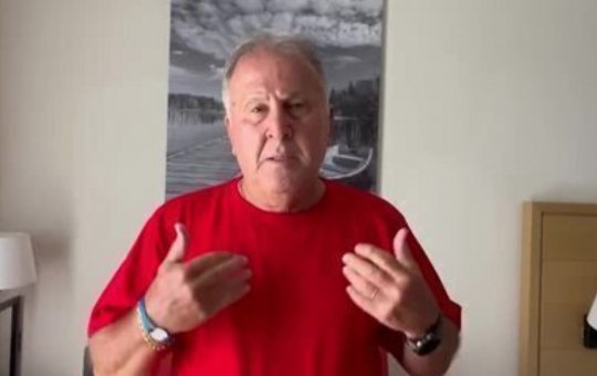 Zico pede a torcedores fim de xingamentos a Pelé e a Maradona: "Não permito"