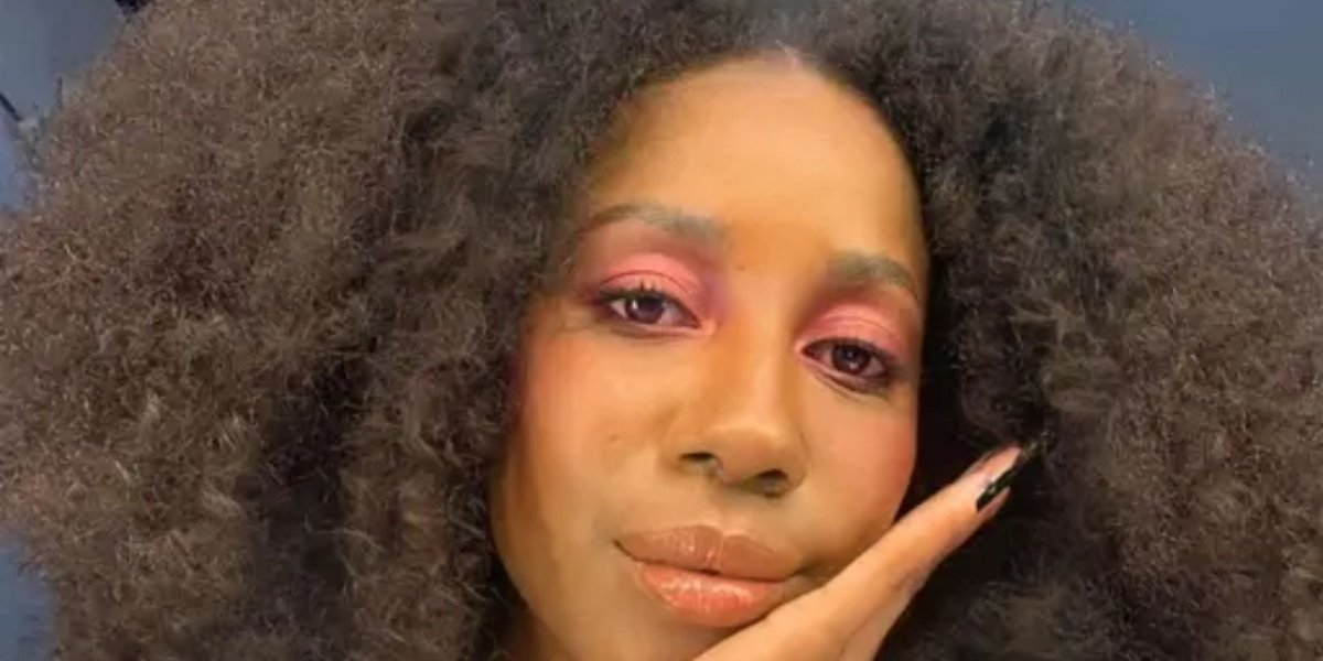 Ex-BBB  Camila de Lucas tem água cortada por falta de pagamento