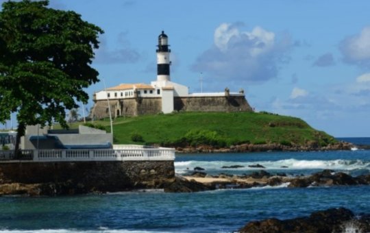 Inema lista Porto da Barra, Boa Viagem e São Tomé entre praias impróprias
