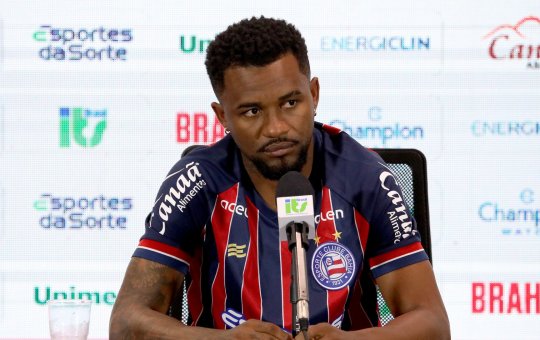 Vencedor na Europa, Cicinho quer construir passagem histórica pelo Bahia