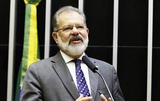 Anúncio de Bruno Reis tira possibilidade de Nilo assumir mandato como deputado